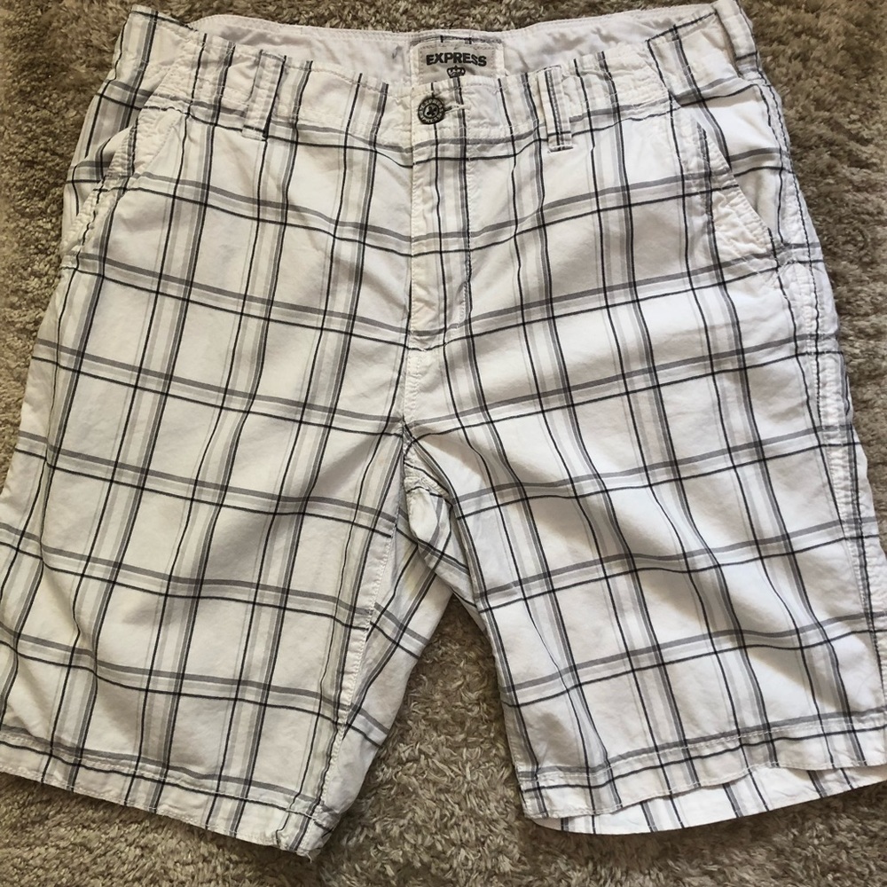 Express Shorts